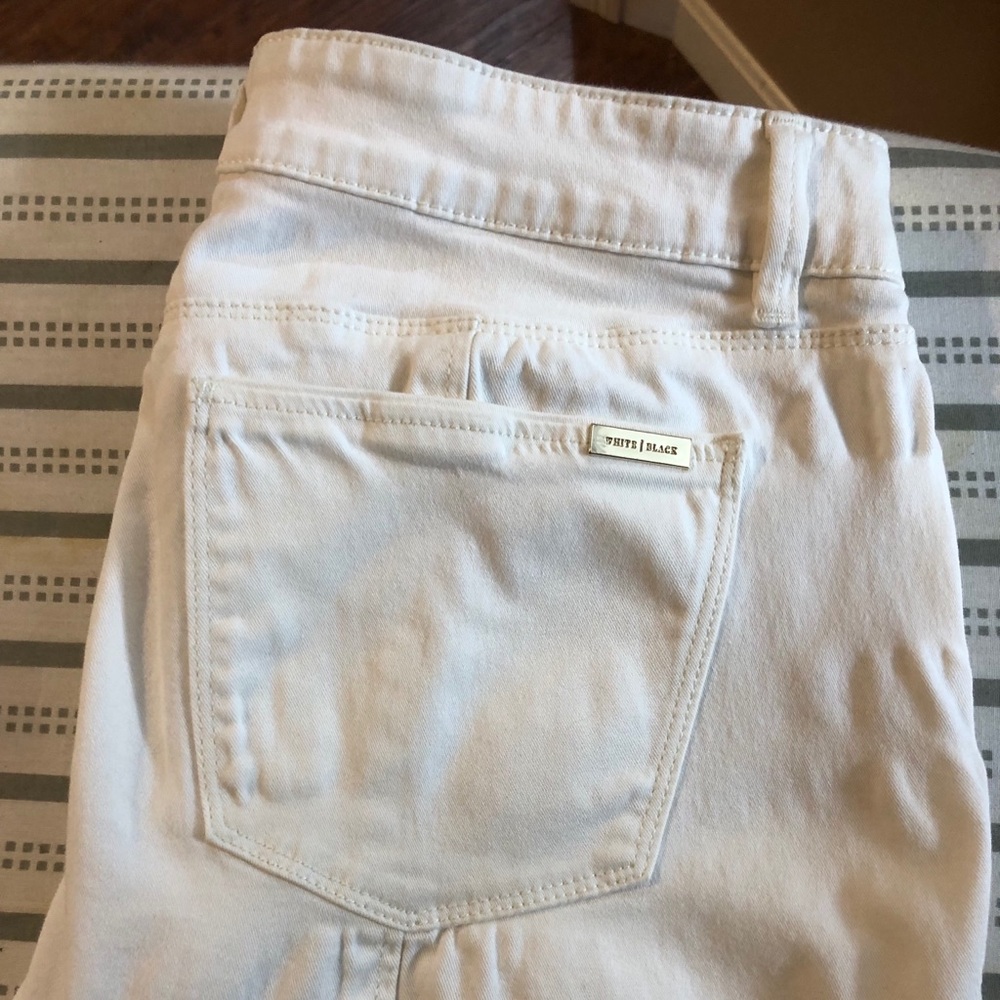 WHBM Silver Studded White Skimmer Pants - Picture 9 of 13